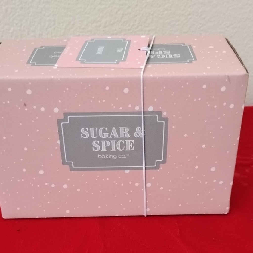 D- NWT Snowman Salt and Pepper Shaker Set - Picture 4 of 9